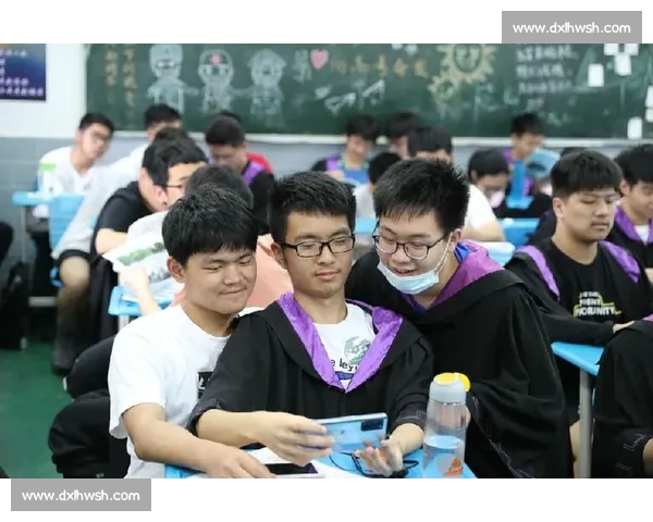 以亚军为中心书写坚持与突破的荣耀成长之路新篇章与时代同行 以亚军为中心书写坚持与突破的荣耀成长之路新篇章与时代同行